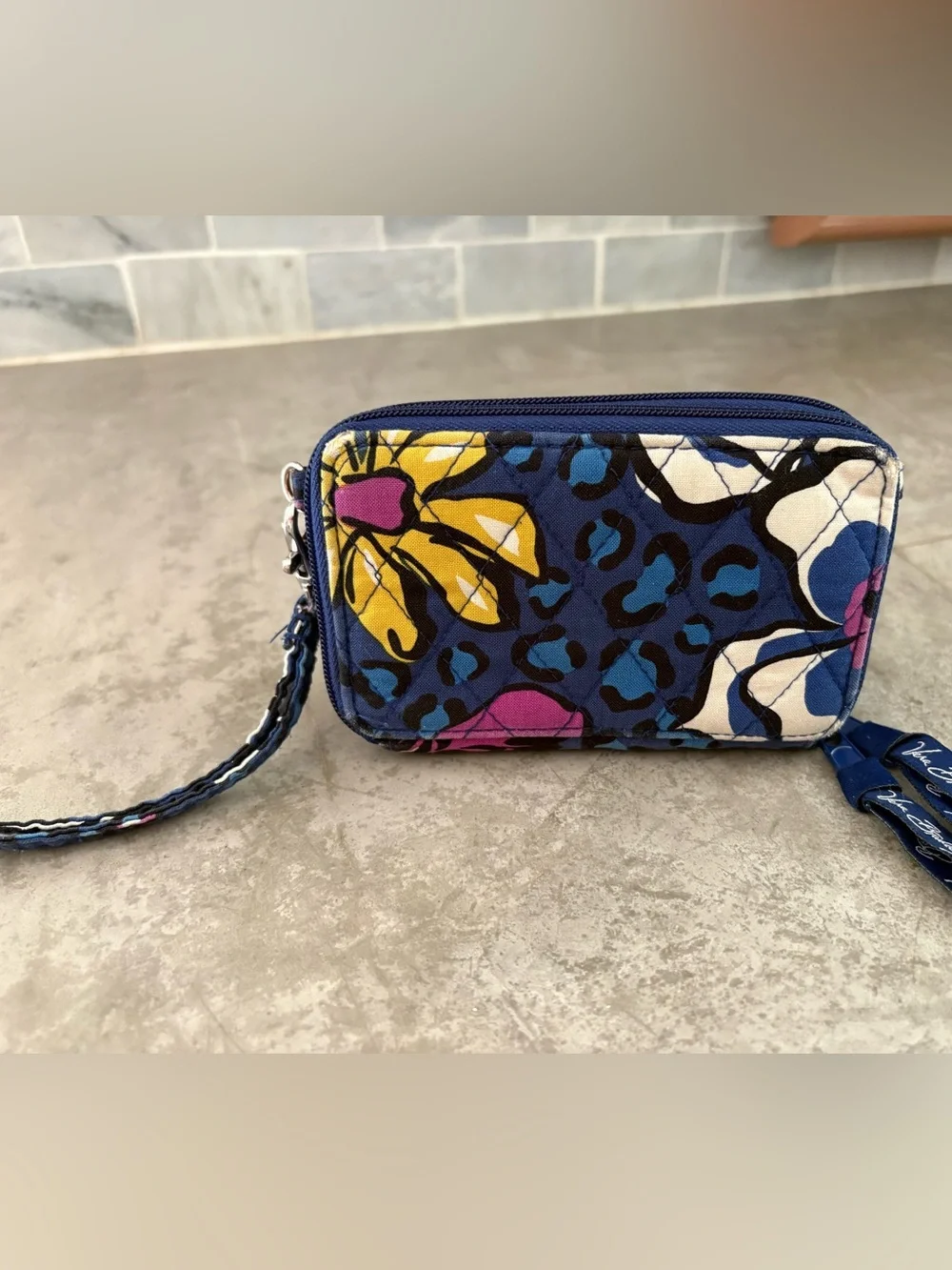 Vera Bradley wristlet wallet retired 